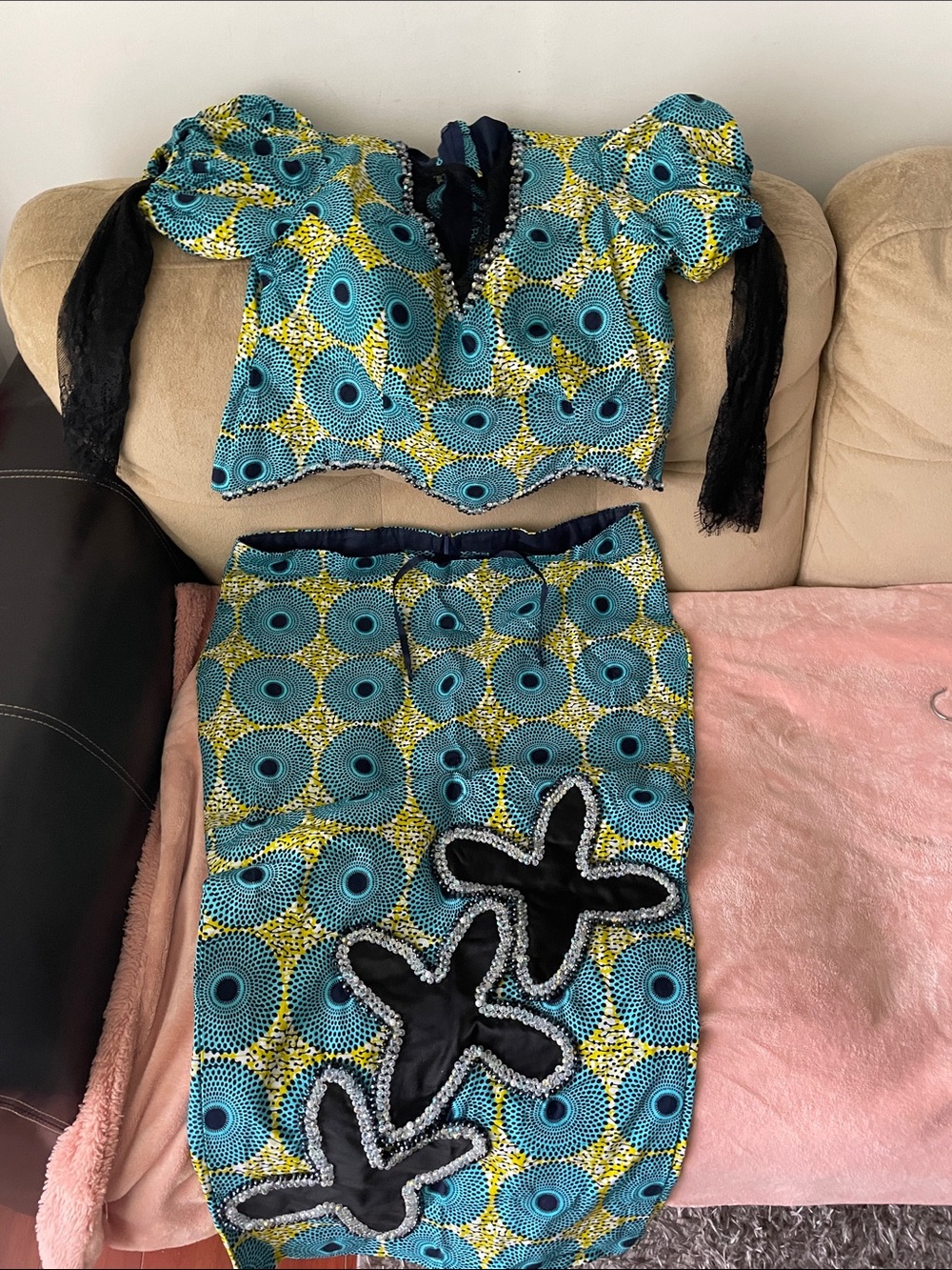 African Floral dress, new. Size L